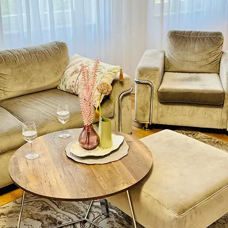 Cozy Corner Warminska